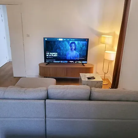 Le Rollin 4 Apartment